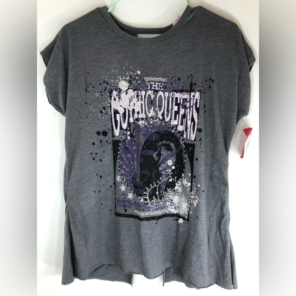 Charcoal Graphic Tee with Twist Cutout Back Detail Junior XL NWT